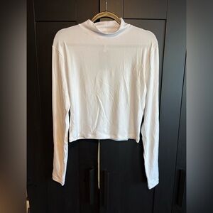ReoRia Classic White Long Sleeve Top
